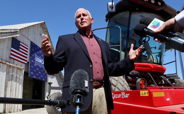 Vice President of the United States Mike Pence was in Lemoore Wednesday at the farm of Doug and Julie Freitas & Sons where about 600 persons greeted him.